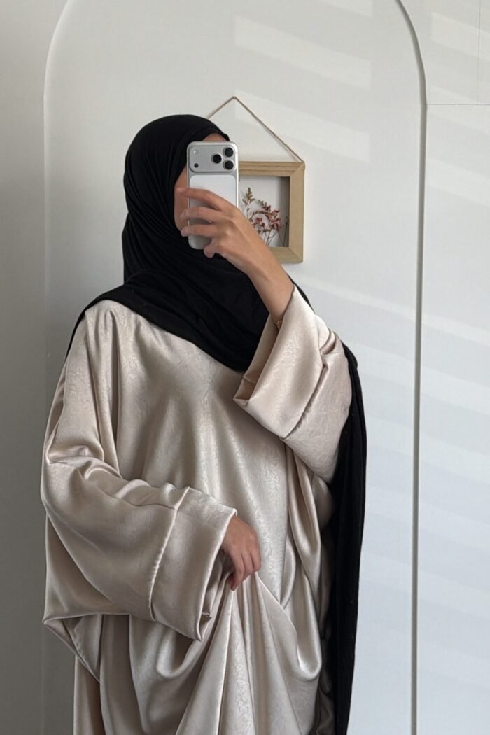 Abaya Zayra